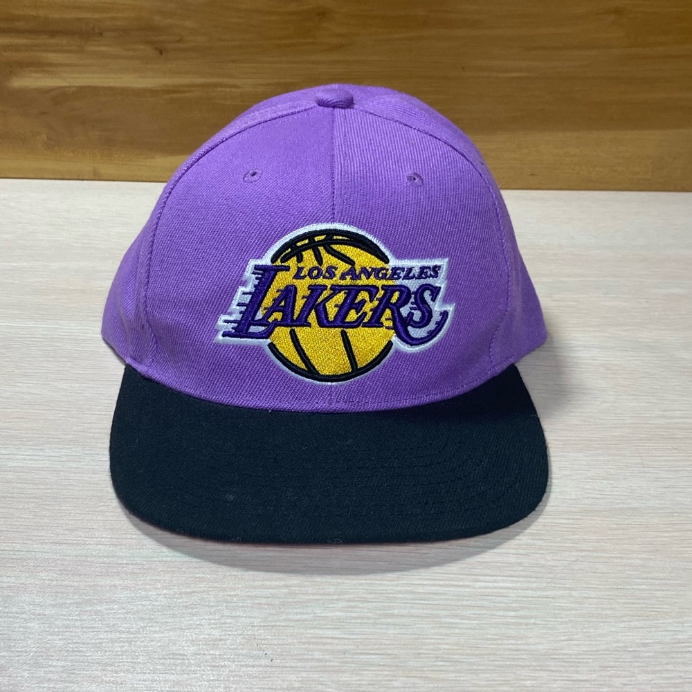 Mitchell & Ness Los Angeles Lakers Snapback Hat Cap Purple/Black/Pink Bottom - Picture 2 of 7